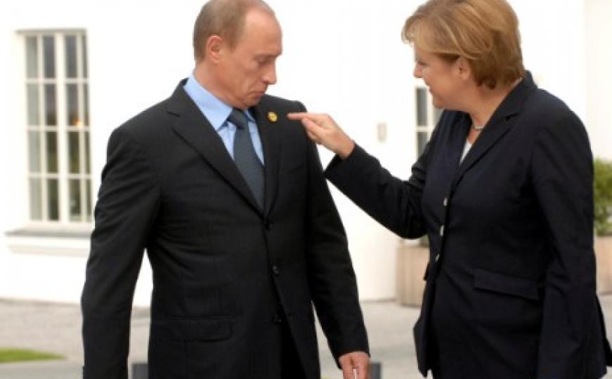 Zašto se Vladimir Putin morao izviniti Angeli Merkel?