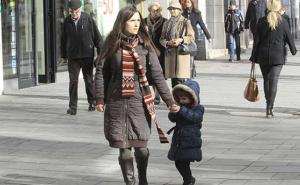 FOTO: Građani Sarajeva iskoristili lijepo vrijeme za šetnju sunčanim ulicama