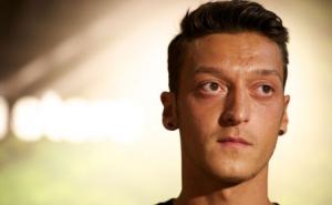 Mesut Özil najbolji fudbaler Njemačke u 2015. godini