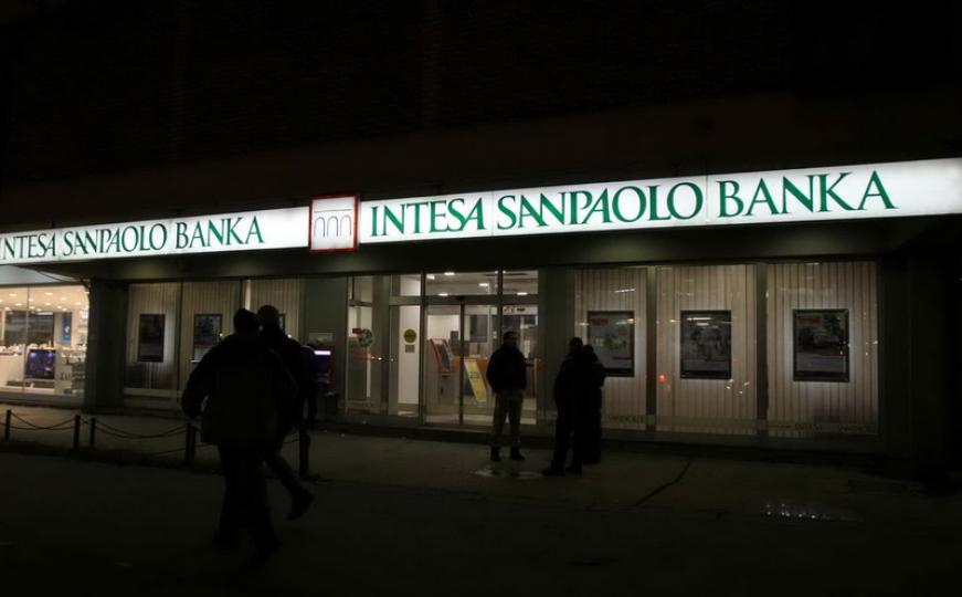 Sarajevo: Opljačkana banka, policajci pretraživali tramvaj (FOTO+VIDEO)