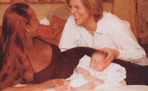 FOTO: David Bowie kao otac