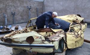 Kobni 20. januar: Azerbejdžanca u automobilu pregazio ruski tenk, ali je ostao živ (FOTO)