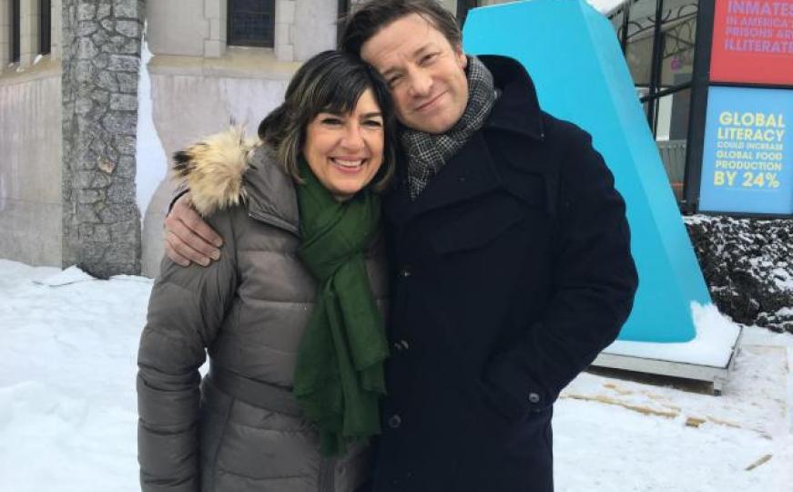 Christiane Amanpour i Jamie Oliver: Zimski zagrljaj na društvenim mrežama