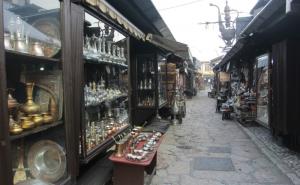 Srce Baščaršije na 'debelim minusima': Puste starogradske ulice (FOTO)