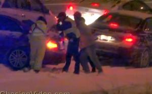 Rekordna sniježna oluja zahvatila Sjedinjene Države (VIDEO)