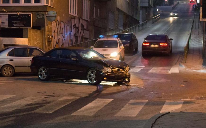 FOTO: Saobraćajna nesreća u Dalmatinskoj, jedno lice povrijeđeno