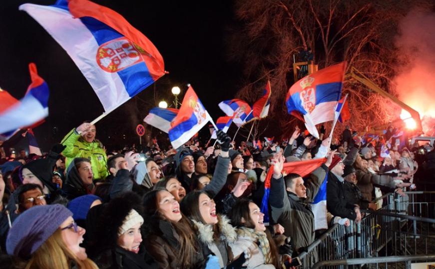 Beograd: Deset hiljada ljudi pozdravilo vaterpoliste Srbije na platou ispred Skupštine grada (FOTO)