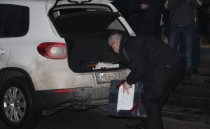 SIPA pretresla Radončićev stan u Importanne centru: Iz Avaza iznosili materijal (FOTO)