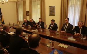 FOTO: U Sarajevu počeo sastanak SDA - SBB