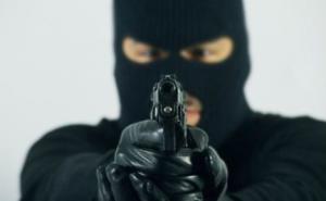 Sarajevo: Uz prijetnju pištoljem opljačkao trafiku