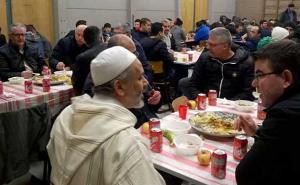 FOTO: IKC Sabah iz Holandije organizirao ručak za sirijske izbjeglice