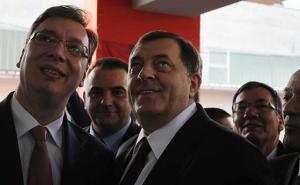 Vlada Srbije obnovila školu kod Šamca, Vučić poručio: Umjesto mržnje neka niču škole