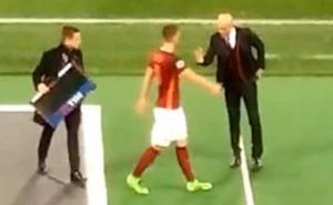 Spalletti spriječio Džeku da krene put svlačionice nakon izmjene (VIDEO)