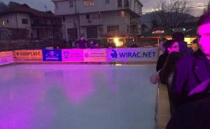 Ledena idila u Gračanici: Jedan od tri grada u BiH koji ima klizalište (FOTO+VIDEO)