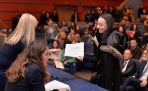 FOTO: Uručeni ugovori za 450 stipendista Općine Novi Grad Sarajevo