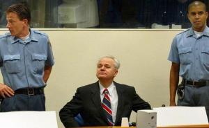 Britanci otkrili šta se dešavalo s Miloševićem na putu do Haaga