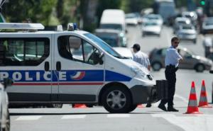 Pariz: Dvije osobe teže povrijeđene usljed pada reklamnog panoa