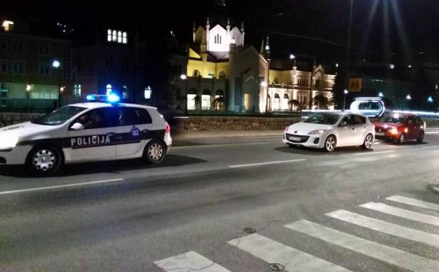 Sarajevo: U saobraćajnoj nesreći kod Pravnog fakulteta, povrijeđena jedna osoba (FOTO)