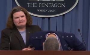 Američki general se onesvijestio na pressici Pentagona (VIDEO)