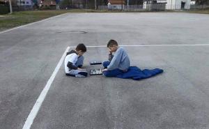 Nemaju android pa moraju ovako