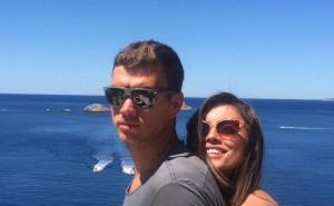 FOTO: Amra Silajdžić objavila prvu fotografiju kćerkice Une