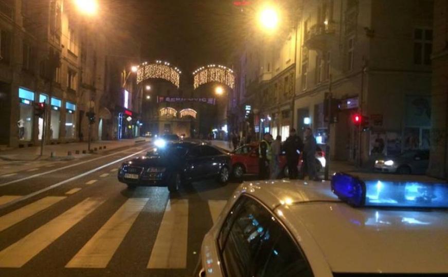 FOTO: Saobraćajna nesreća u centru Sarajeva 