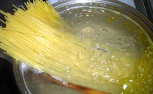 Svi volimo tjesteninu: A zašto ne trebate bacati vodu u kojoj ste je kuhali?