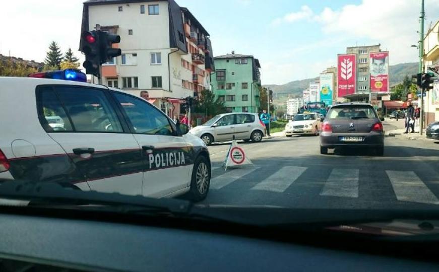 Saobraćajna nesreća u Sarajevu: Pješakinja zadobila teške tjelesne povrede, vozač pobjegao