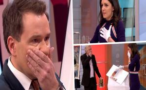 Uživo: Voditeljica slučajno pocijepala poster vrijedan preko 200.000 dolara (VIDEO)