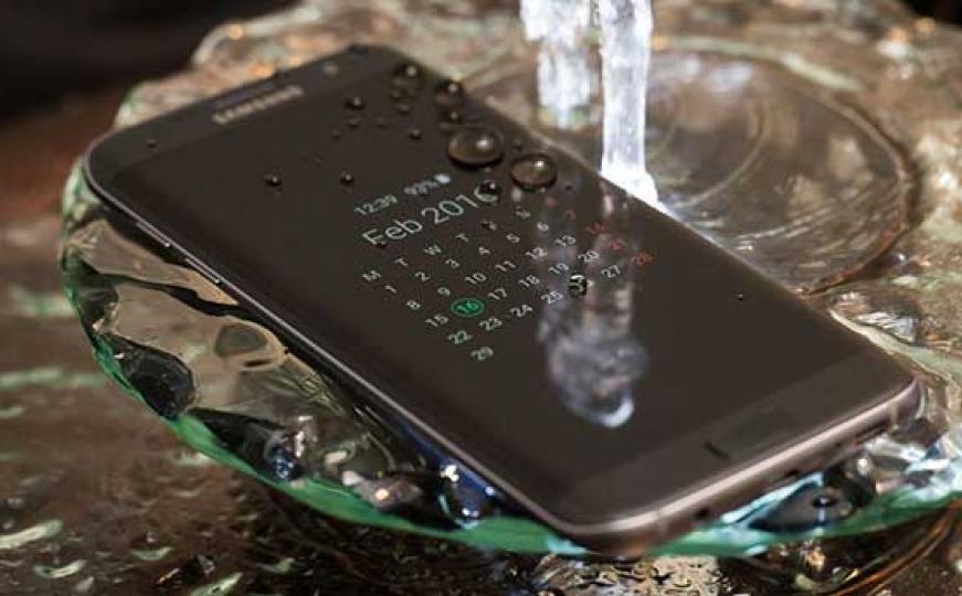 Samsung uz pomoć virtuelne stvarnosti predstavio Galaxy S7 i S7 Edge (FOTO+VIDEO)