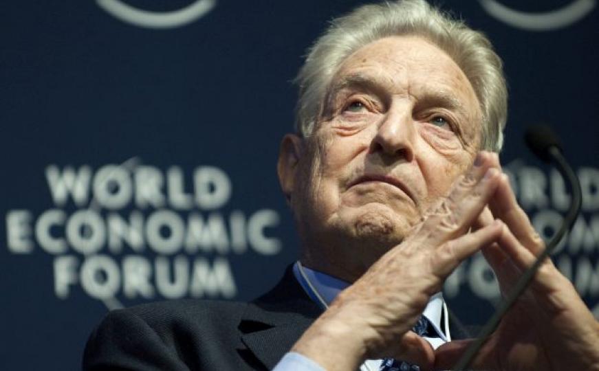 George Soros: EU puca po šavovima
