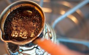 Gubite kilograme: Dodajte dvije kašike ove smjese u jutarnju kafu