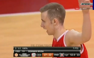 Svijet uživa u košarkaškom čudu: Džanan Musa zabio s parkinga (VIDEO)