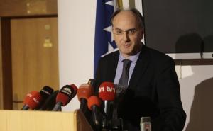 Dom naroda PSBiH: Podržano ukidanje bijelog hljeba (FOTO)