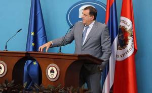 Umjesto Skupštine RS, Milorad Dodik dogovorio konverziju kredita u francima