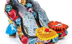 FOTO: Hrabri, šareni i šašavi dizajn cipelica inspiriranih filmom 'Alice in Wonderland'