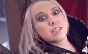 Sjajna Sassja povodom Dana žena objavila novi spot: PMS