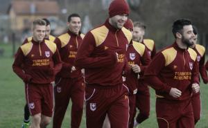FOTO: Fudbaleri Sarajeva trenirali na stadionu Mramora