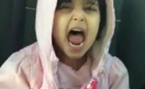 Djevojčica ukrala tati 5.000 dolara da bi 'kupila' jednog pjevača (VIDEO)