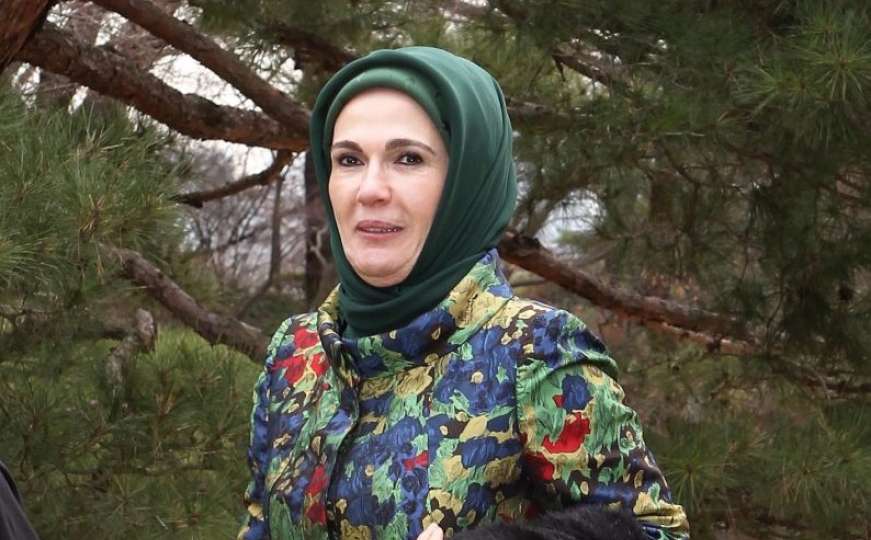 Erdoganova supruga: Haremi su bili obrazovne institucije (VIDEO)