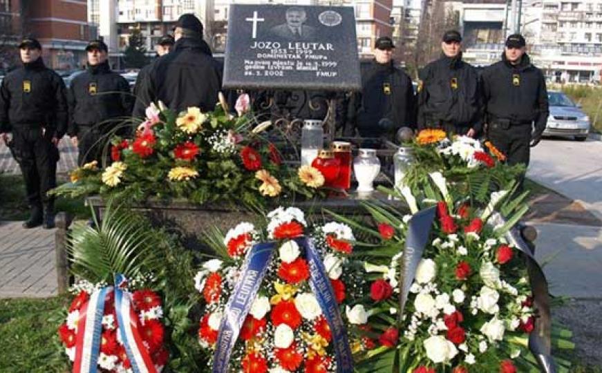 Povodom godišnjice atentata: Delegacija FUP-a položila vijence na spomen-obilježje Jozi Leutaru