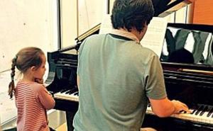 Ubijene kćerke slavnog pijaniste, žena povrijeđena nožem