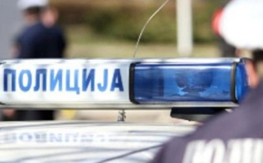 Prijedor: Policija pronašla dva ugljenisana tijela u automobilu