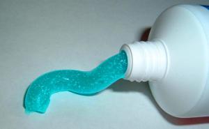 Za šta se sve može koristiti pasta za zube: Odličnih 12 savjeta!