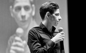 Ajdin Hasanić: Dosadilo mi je gledati kako smo primorani da se 'smijemo' prostačinama