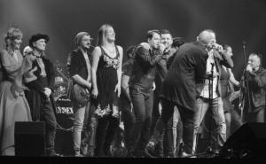 Beograd pozdravio Indexe i prijatelje: Loša, Hari, Amel, Aleksandra i Aki zajedno na sceni (FOTO)