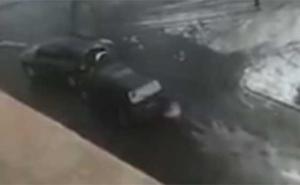 Samo u Rusiji: Ljute žene za volanom krenule u obračun na točkovima (VIDEO)