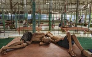 Živjeti u paklu: Mentalno bolesni u Indoneziji zatvoreni, u lancima (FOTO+VIDEO)