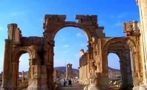 Sirijska vojska u potpunosti preuzela kontrolu nad Palmirom