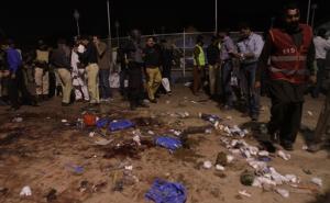 Odgovornost za napad u Pakistanu preuzela grupa bliska talibanima: Ubijeno 69 osoba